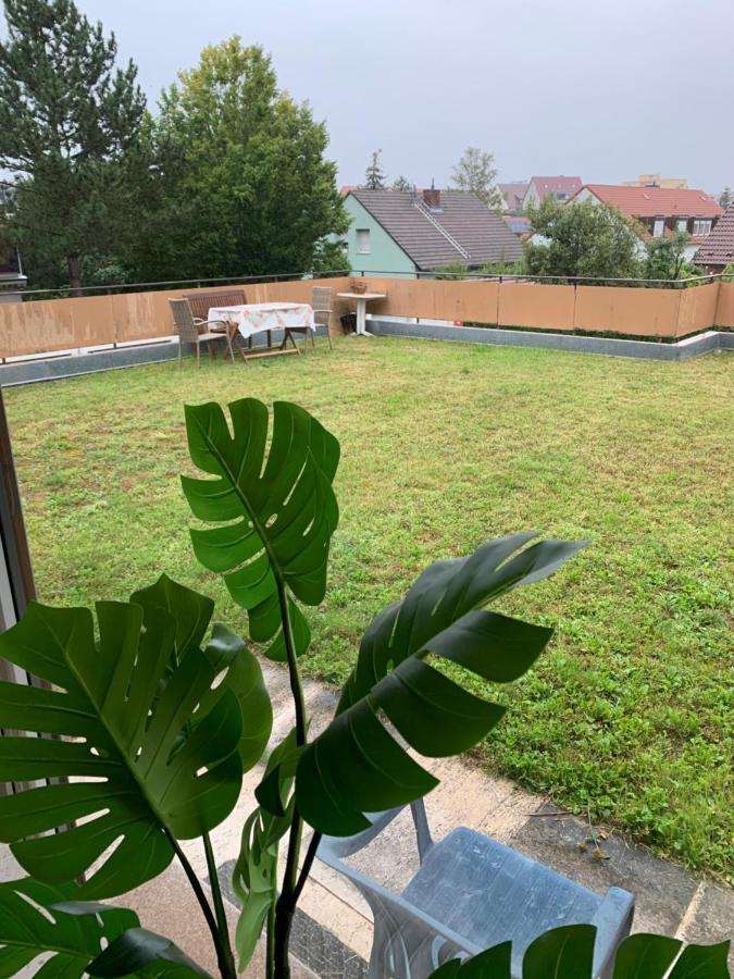 Ruhige Sonnige Wohnung Mit Rooftopterrasse Nahe Universitaet Gerbrunn Dış mekan fotoğraf