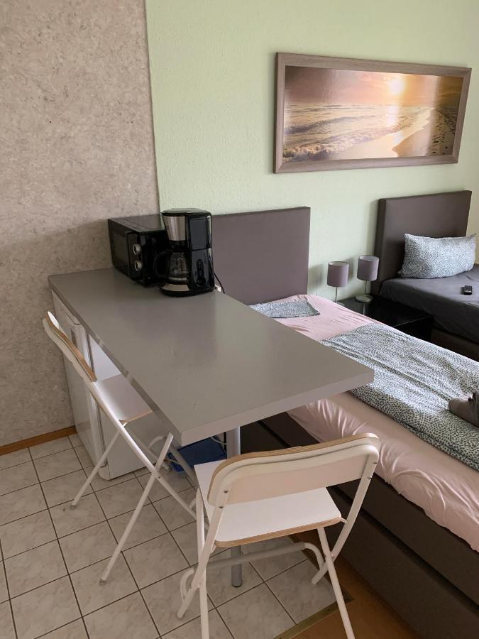 Ruhige Sonnige Wohnung Mit Rooftopterrasse Nahe Universitaet Gerbrunn Dış mekan fotoğraf